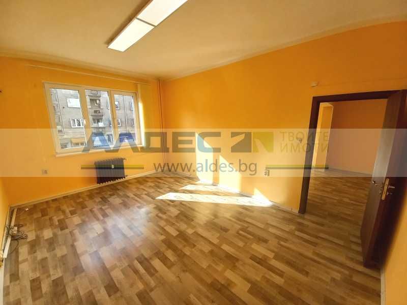 Дава се под наем Офис в София, Център - 108 кв.м за 950 € - Снимка #5