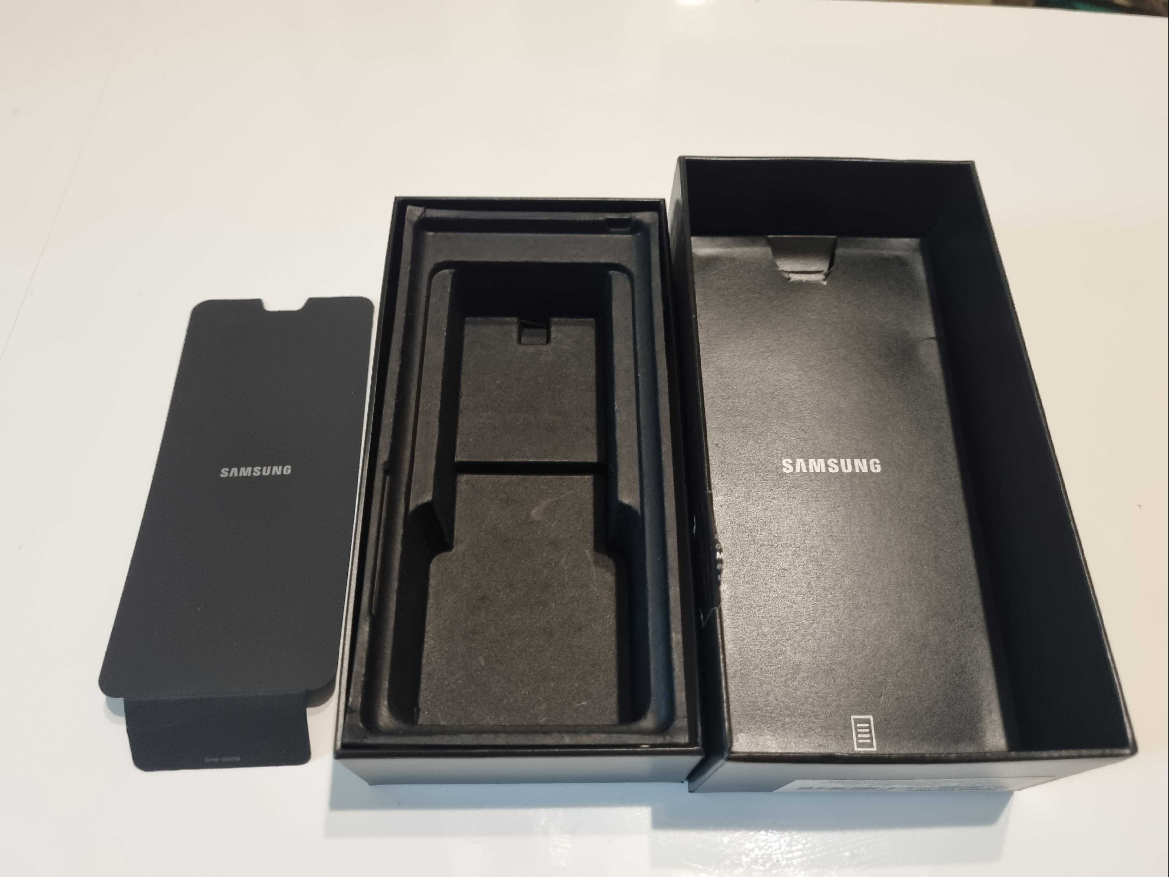 Cutie telefon Samsung Note 10, Note 10 + plus