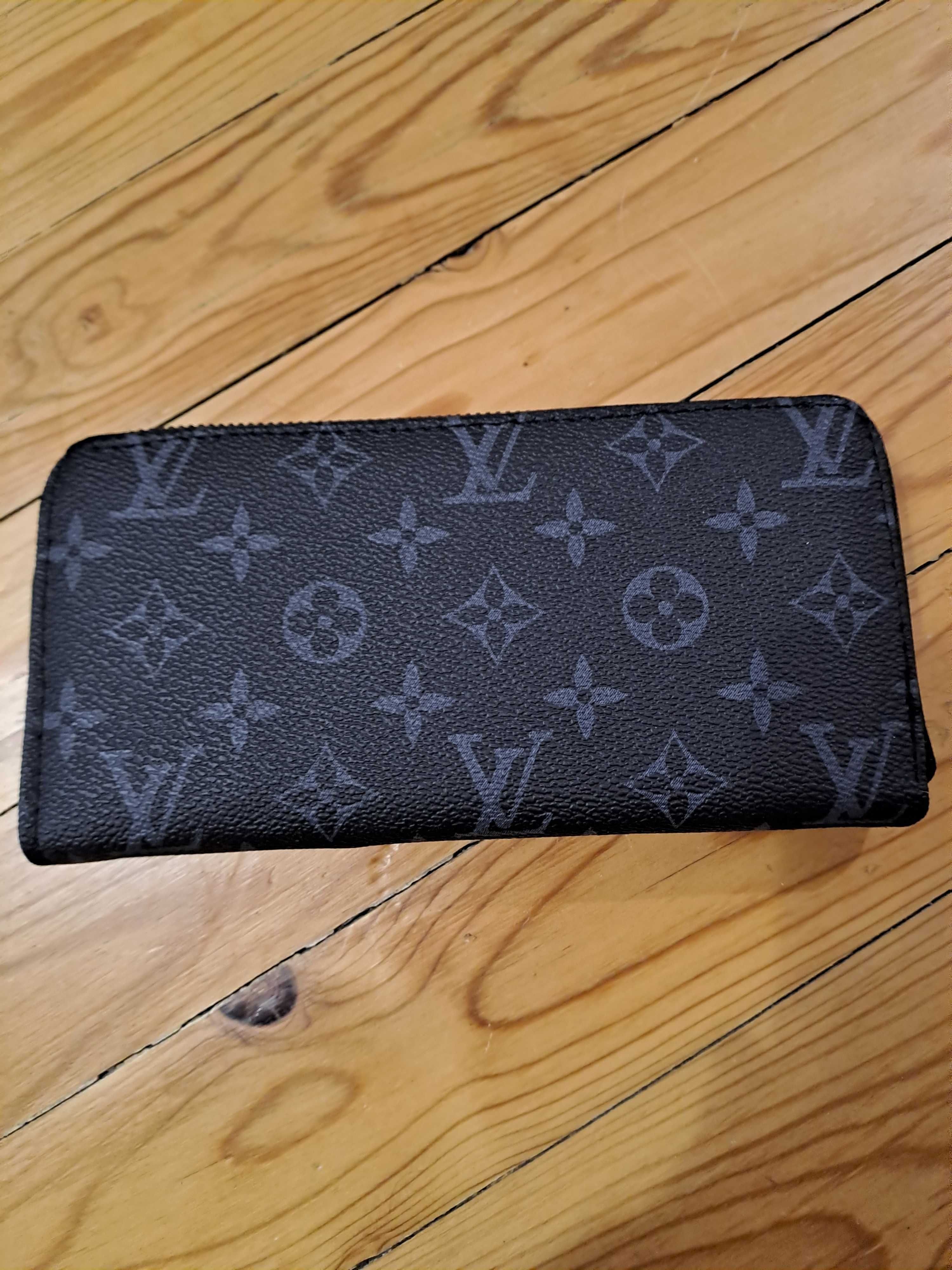 Портмонета на ''Louis Vuitton''