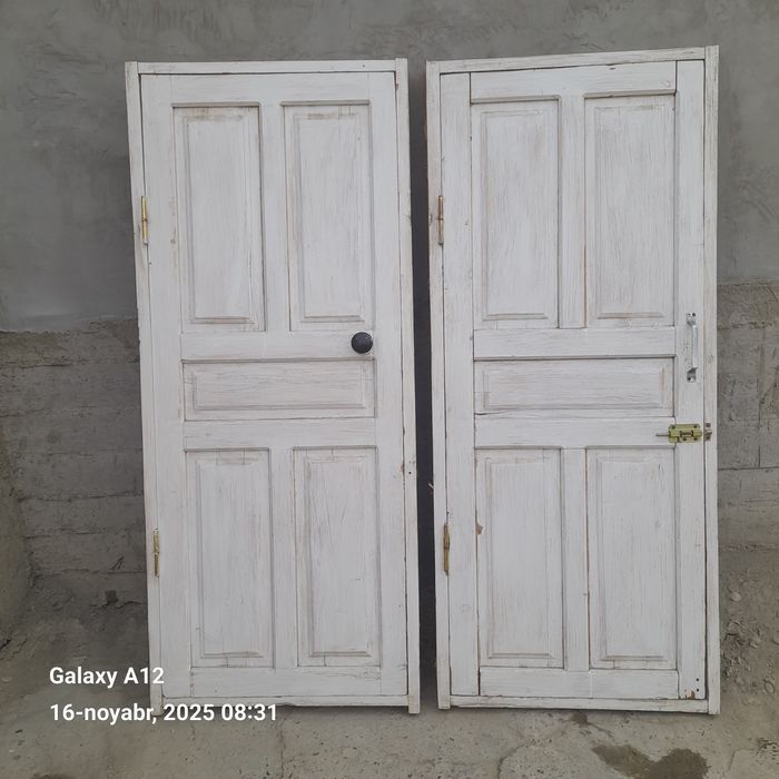 Yogoch eshik, Ёгоч эшик сотилади