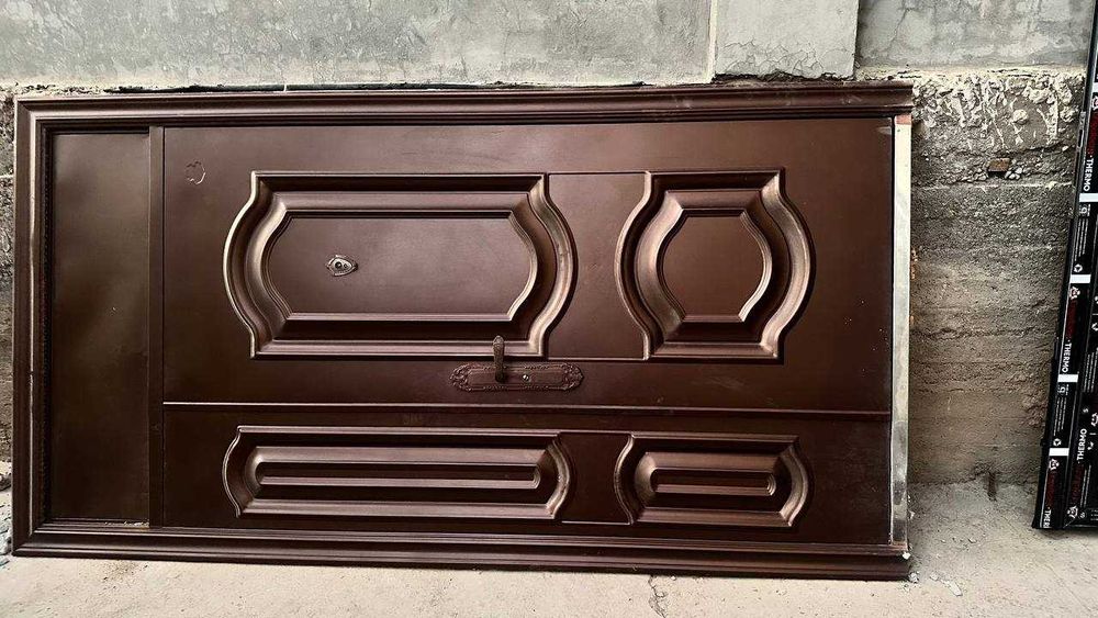 Железная дверь входная