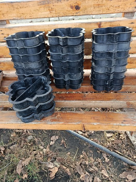 Vând matriță pavaj flora