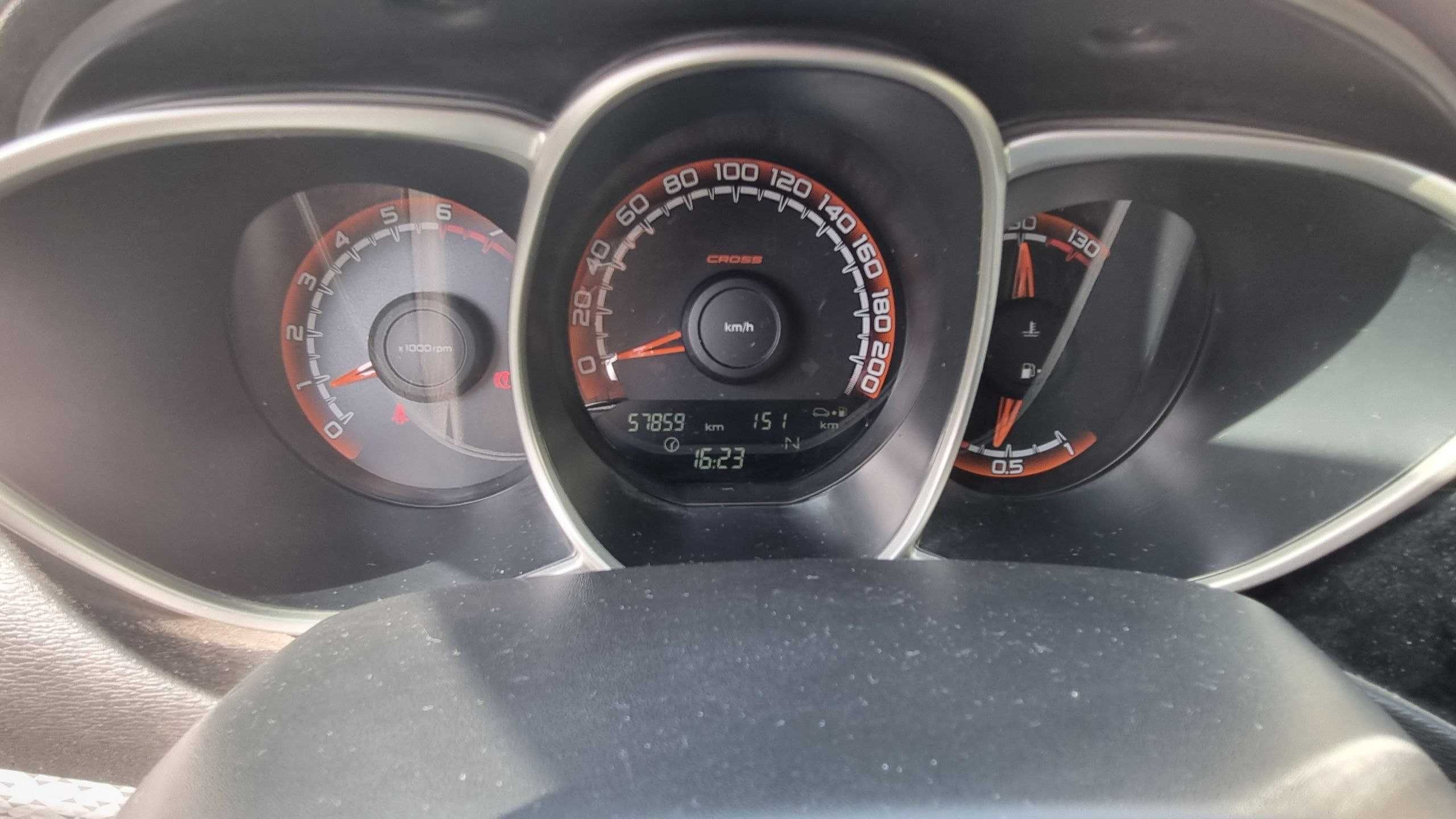 LADA VESTA sw cross