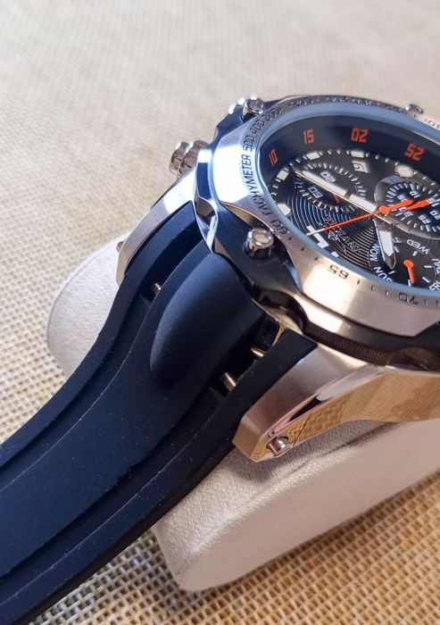 Ceas Invicta Speedway Chronograph Quartz Black Dial - Barbati