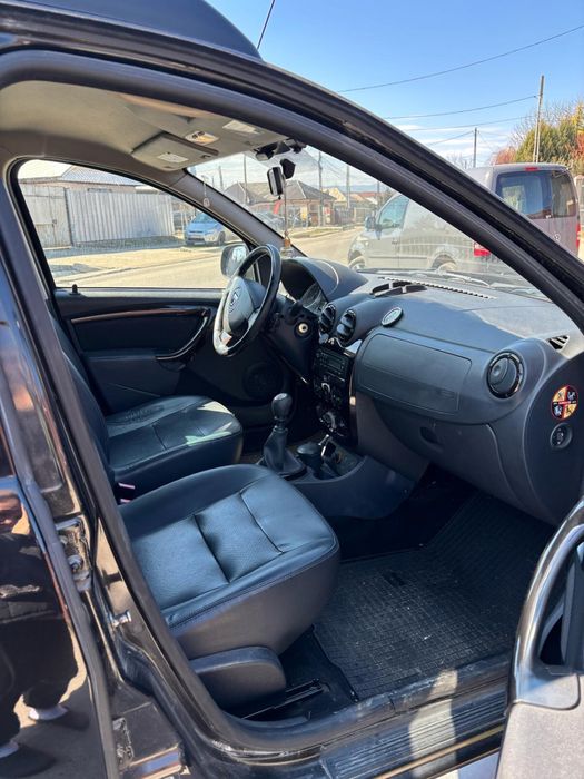 Dacia Duster an 2011