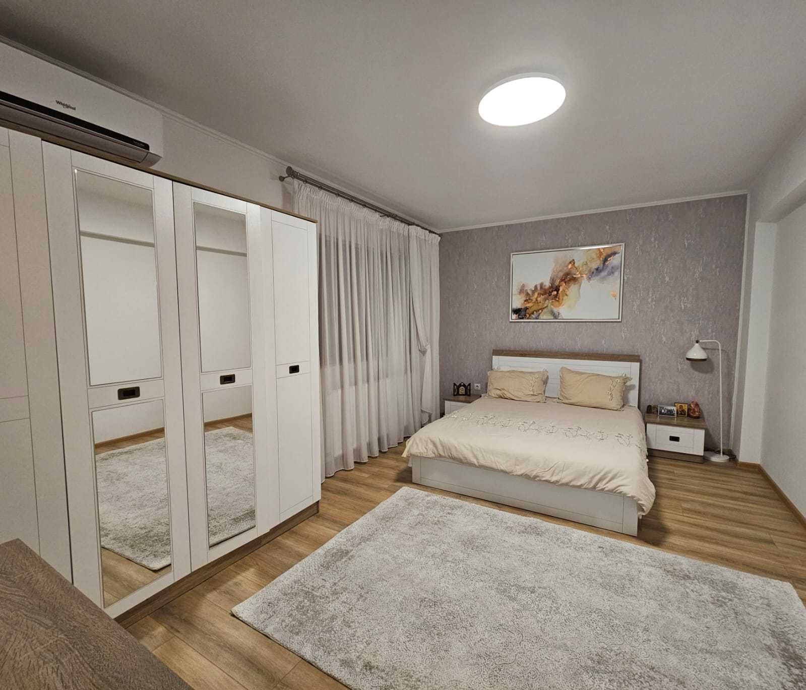 Casa modernă, mobilată și utilată, panouri solare, direct proprietar