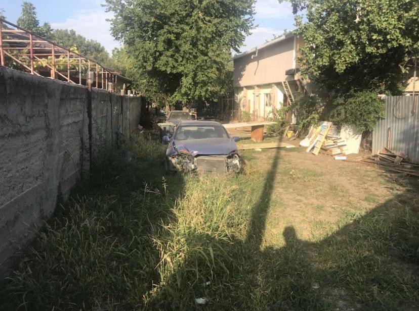 Vand teren de casa in Bucuresti, intre case, zona Cora Alexandriei
