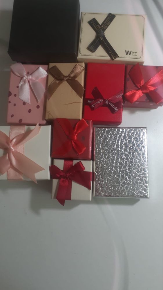 Подарочные коробки
