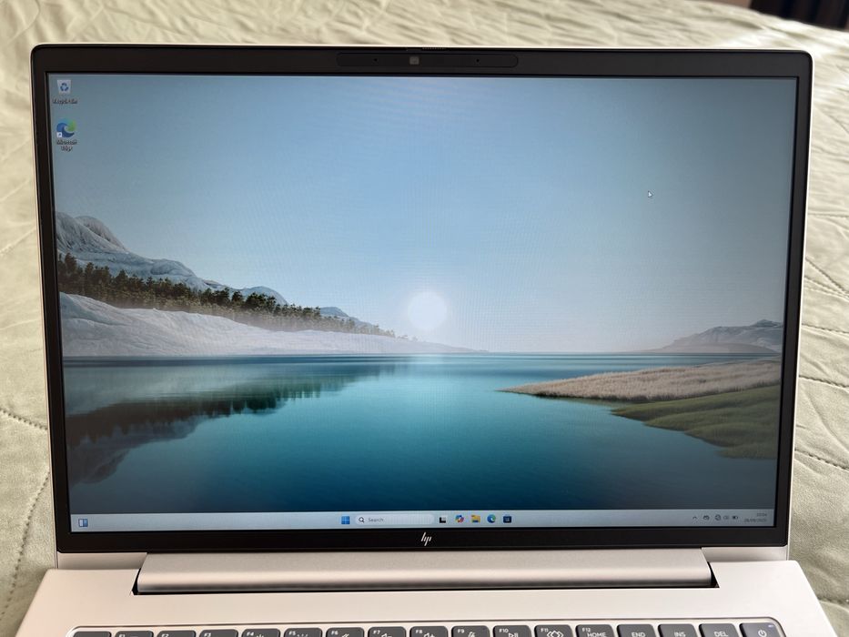 HP EliteBook 640 G11 32/256GB Гаранция!