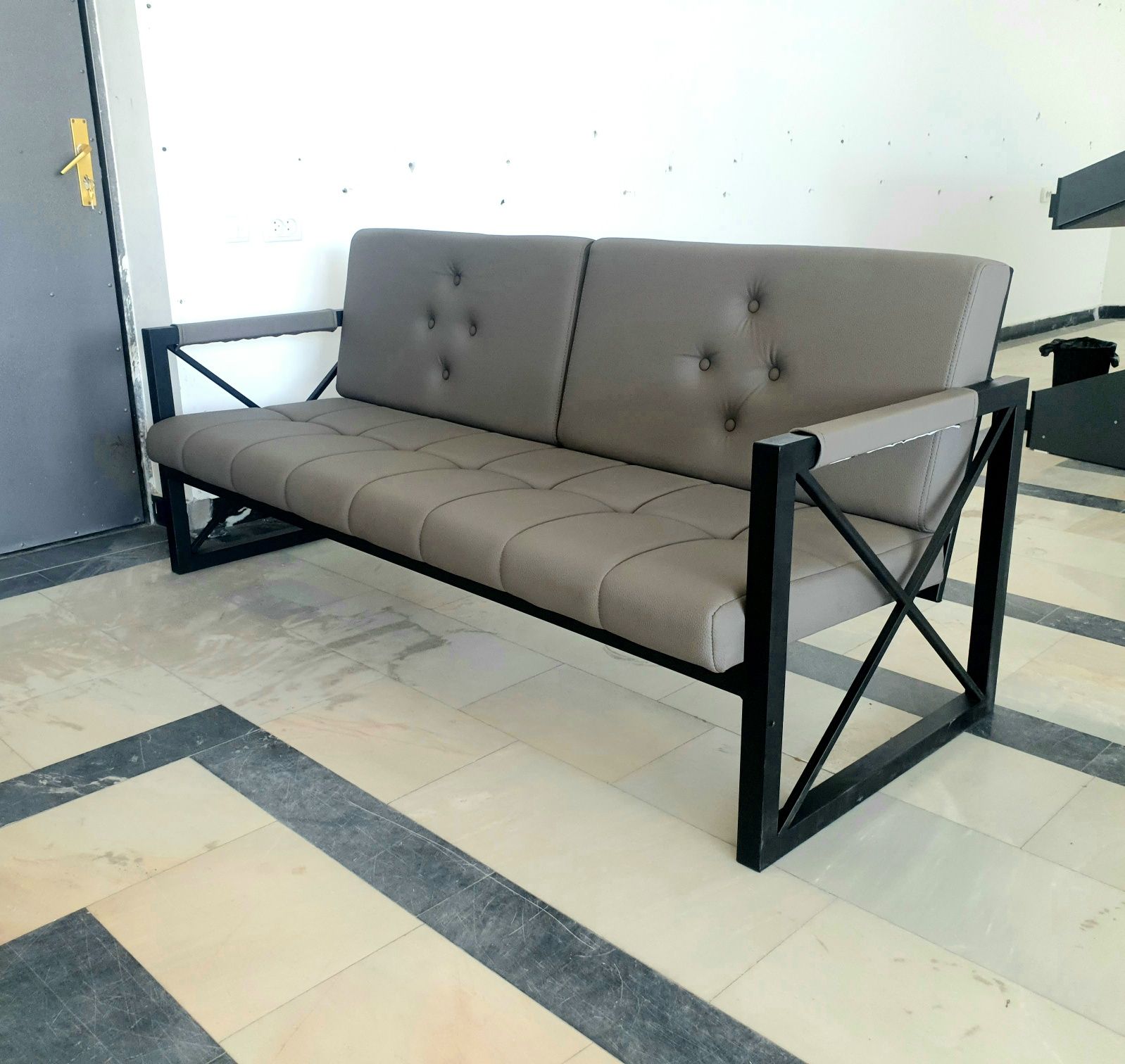 Лофт диван (loft divan)