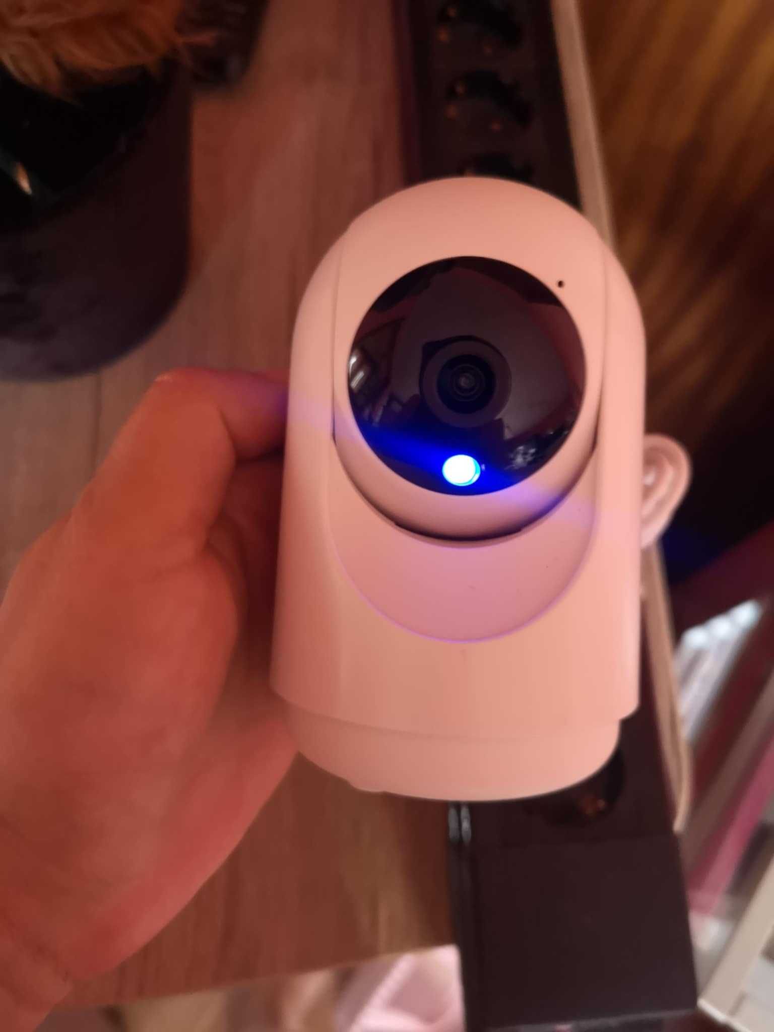 Интелигентна въртяща се камера LSC Smart Connect WiFi 1296pHD резолюци