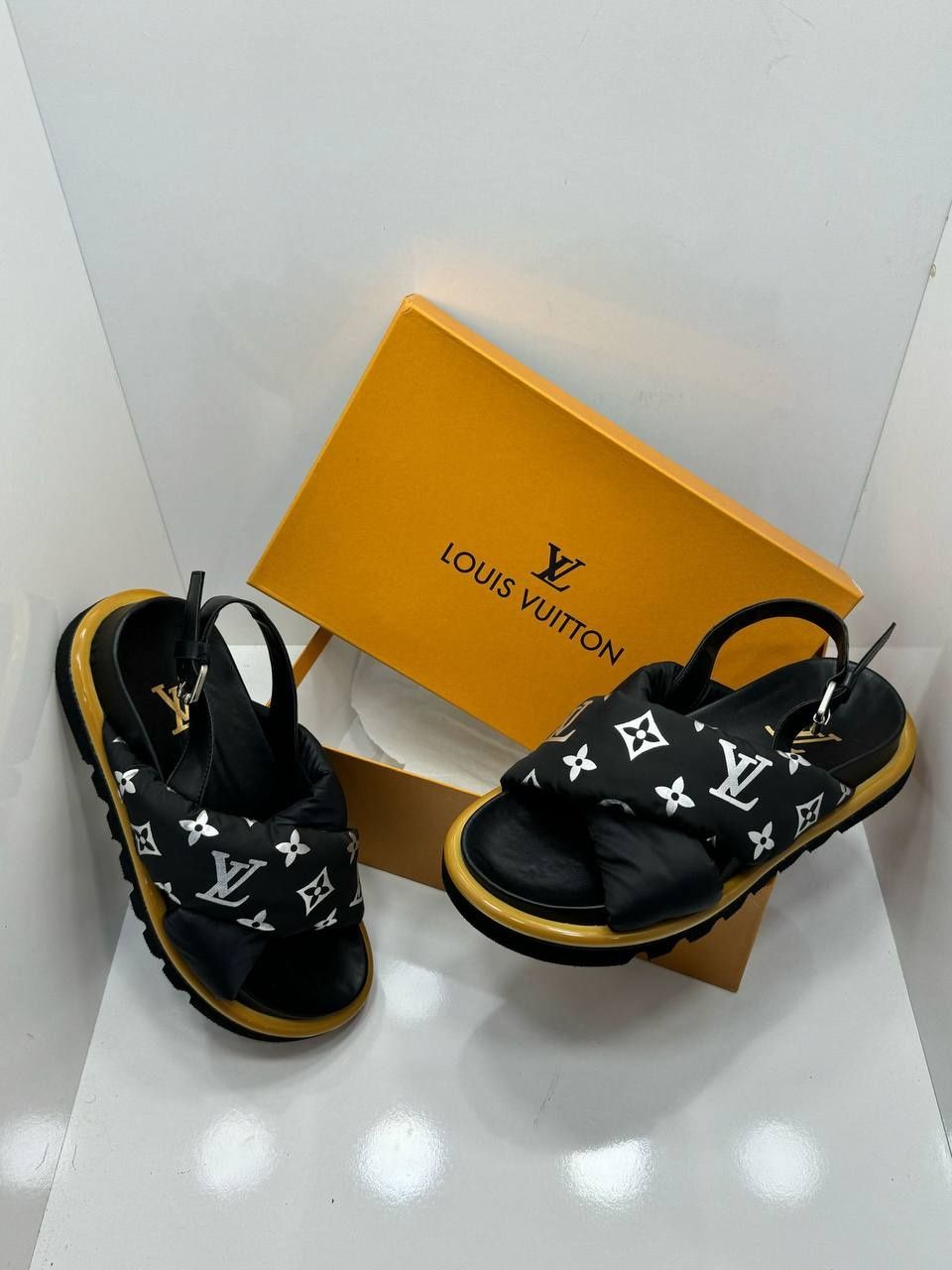 Papuci dama louis vuitton