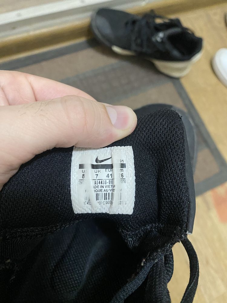 Кросовки Nike Kyrie