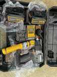 Dewalt Meclaren cu 2 baterii 5ah