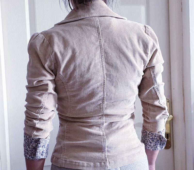 sacou, jacheta dama raiat, XS/S, elastic, NOU, crem bej