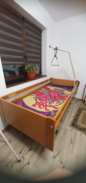 Scaun spital electric / scaun wc camera