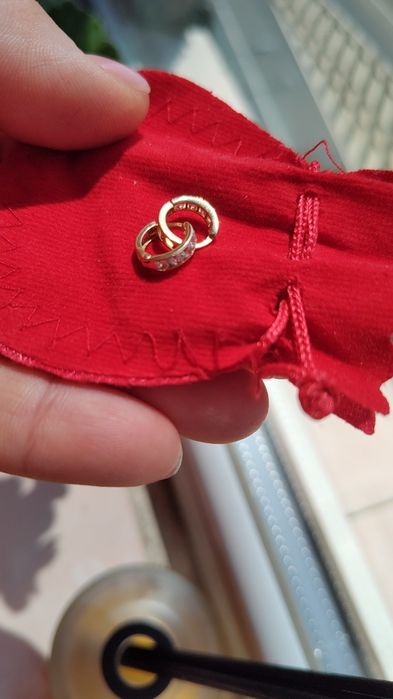 Vand cercei din aur nou nascuti, cumparati din bijuterie!
