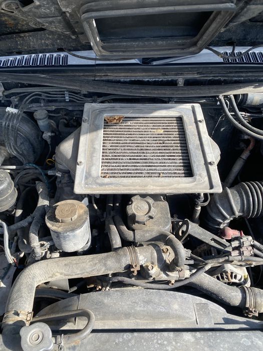 Двигатели за Автомобили мерцедес пежо,нисан рекстън рено, голф