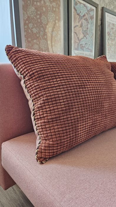 Продам диван красивого цвета