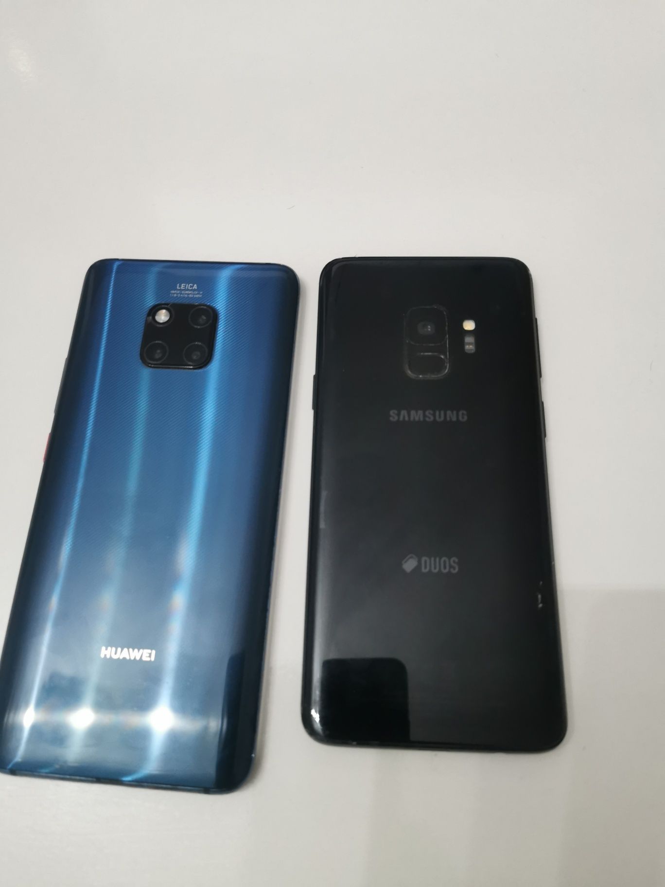 Telefoane Huawei mate 20 pro și Samsung S9