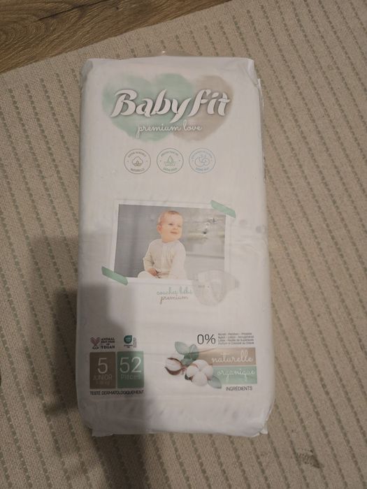 Lot scutece si chilotel BabyFit mas 5 2 bax sigilate 104 buc