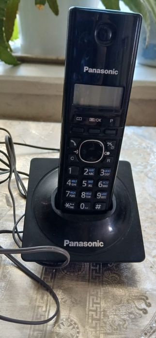 Продам домашний телефон