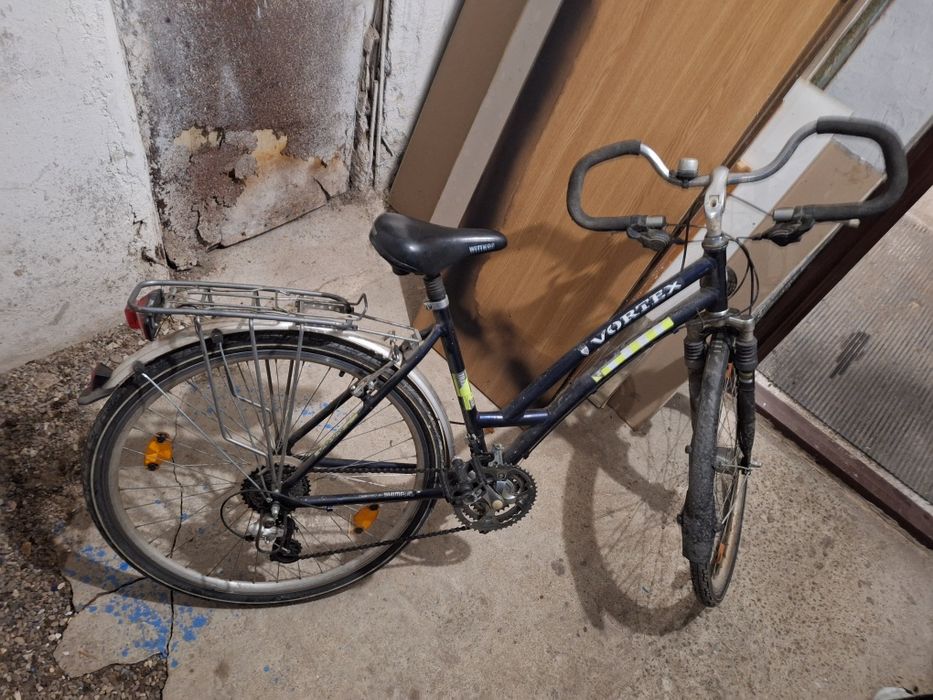Vand bicicleta cu cadru dama