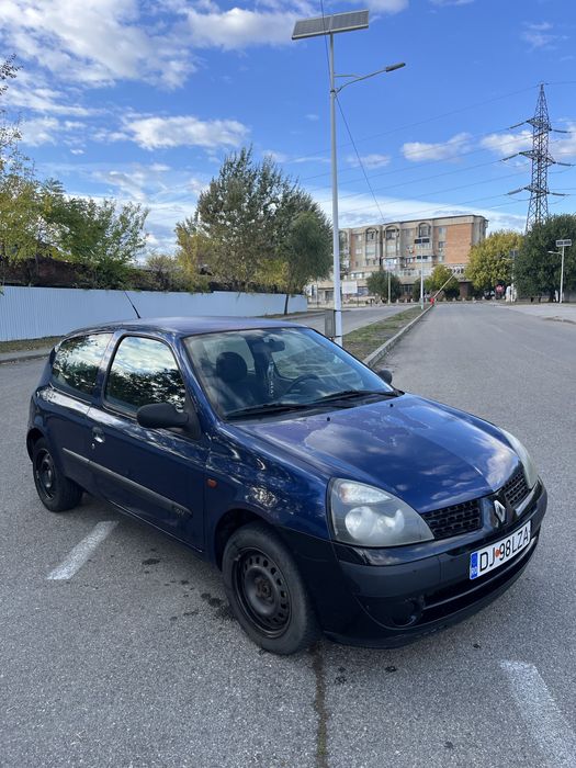 Renault Clio 1.2 16v 75cp