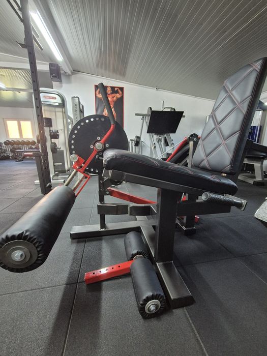 Aparat picioare / Extensii + flexii/ Leg extension + Leg curl !!!