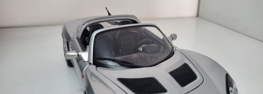 Machetă Opel speedster 1/18 Maisto