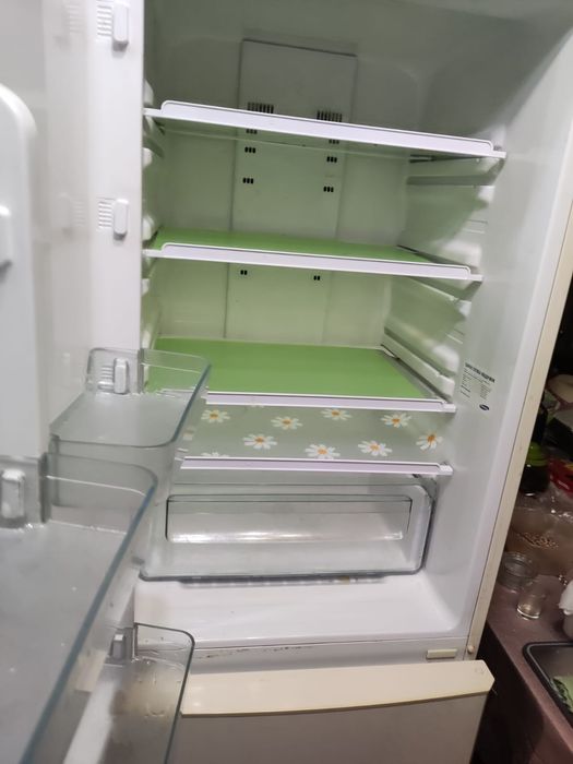 Продам холодильник