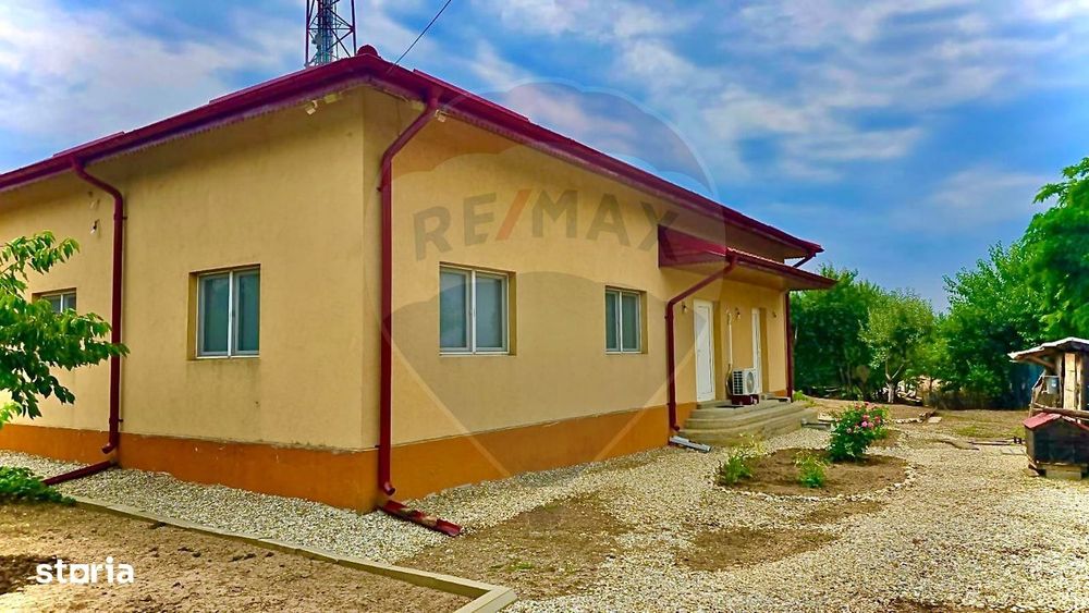 Casă Cu 4 Camere De Vanzare