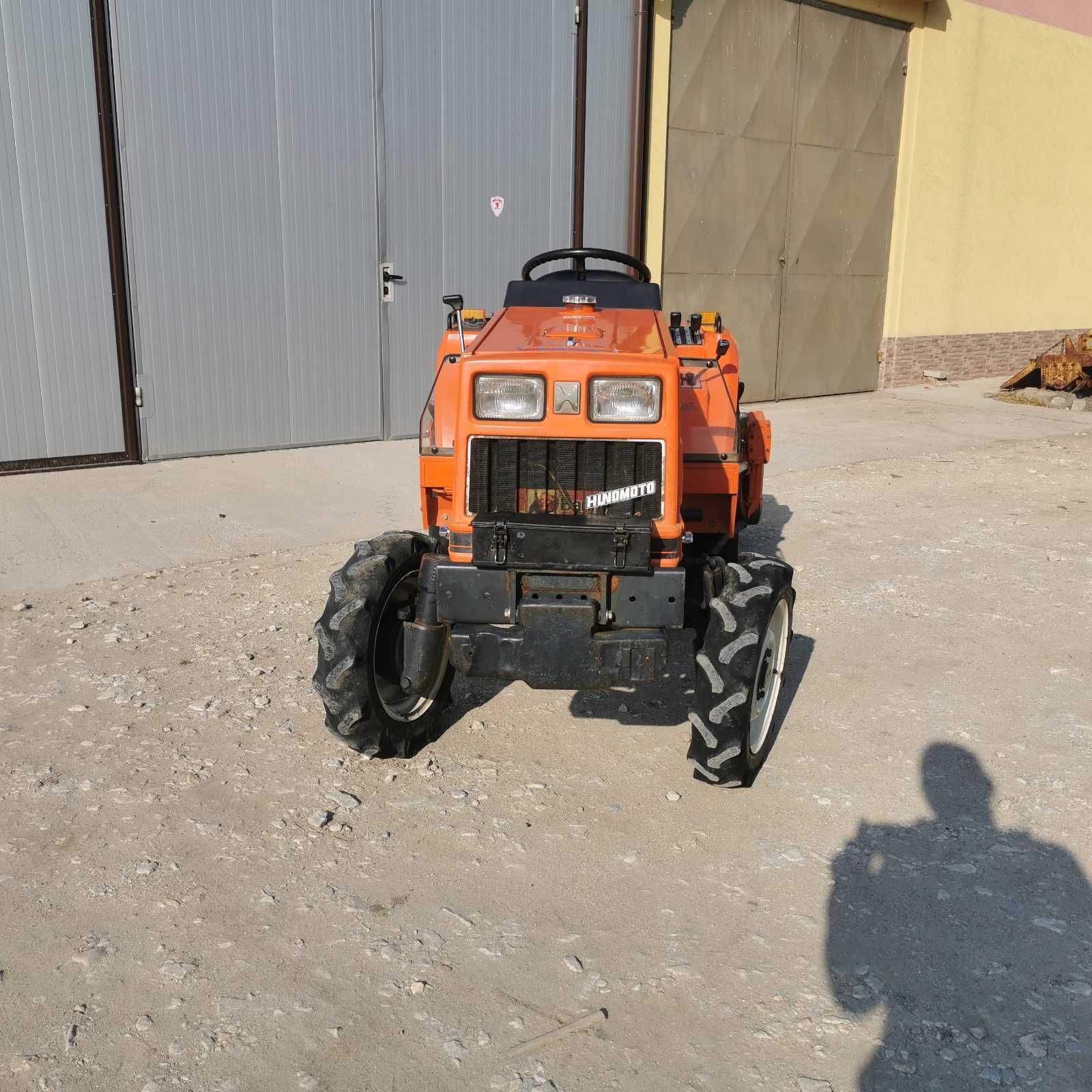 Трактор Hinomoto N179