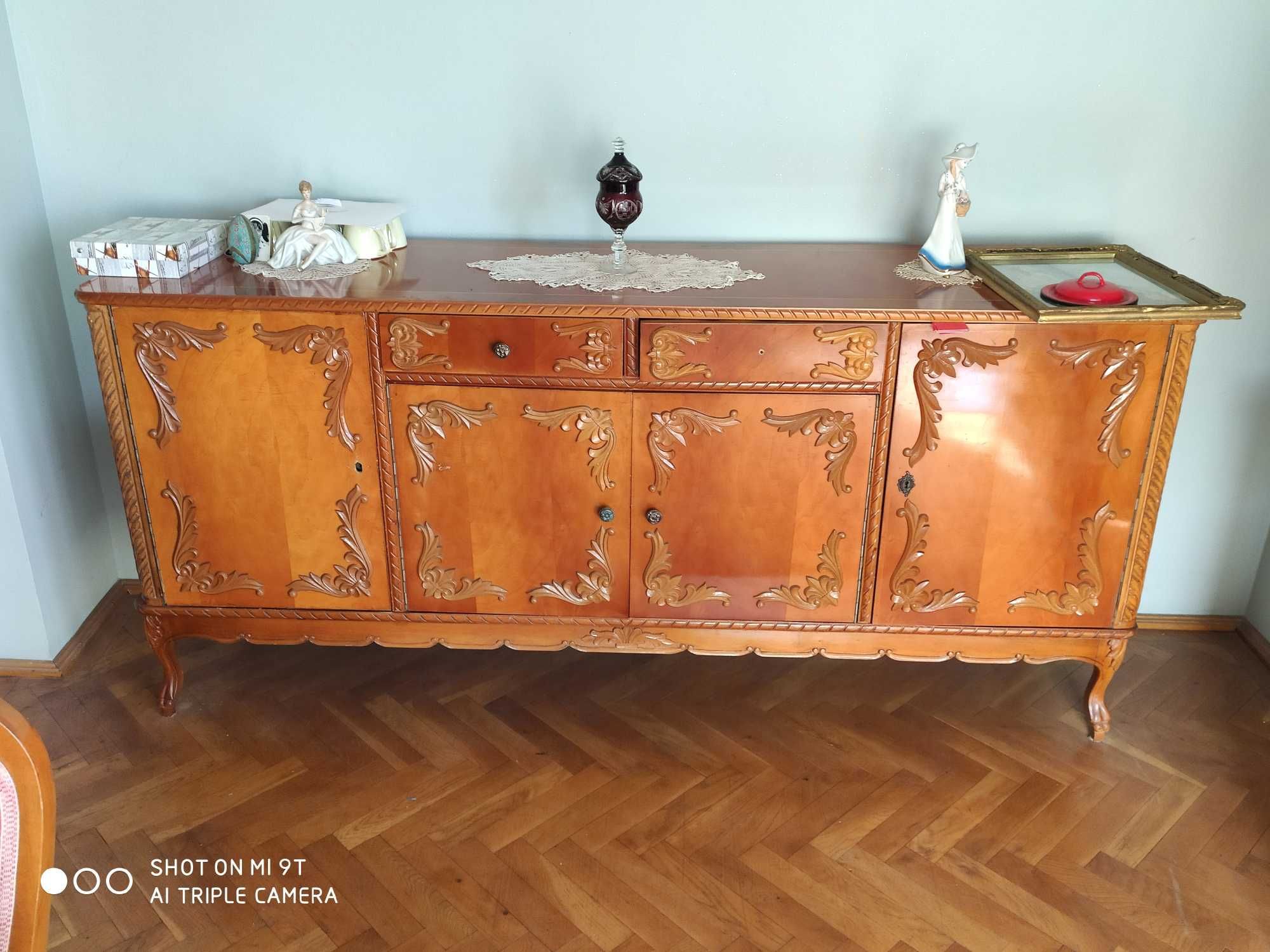 Mobilier vintage sufragerie lemn masiv sculptat - in Brasov