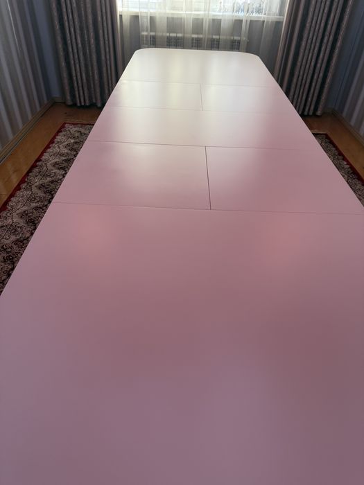 Стол со стульями