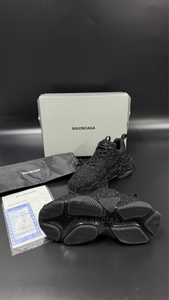 Balenciaga Triple S “Swаrovski” черен