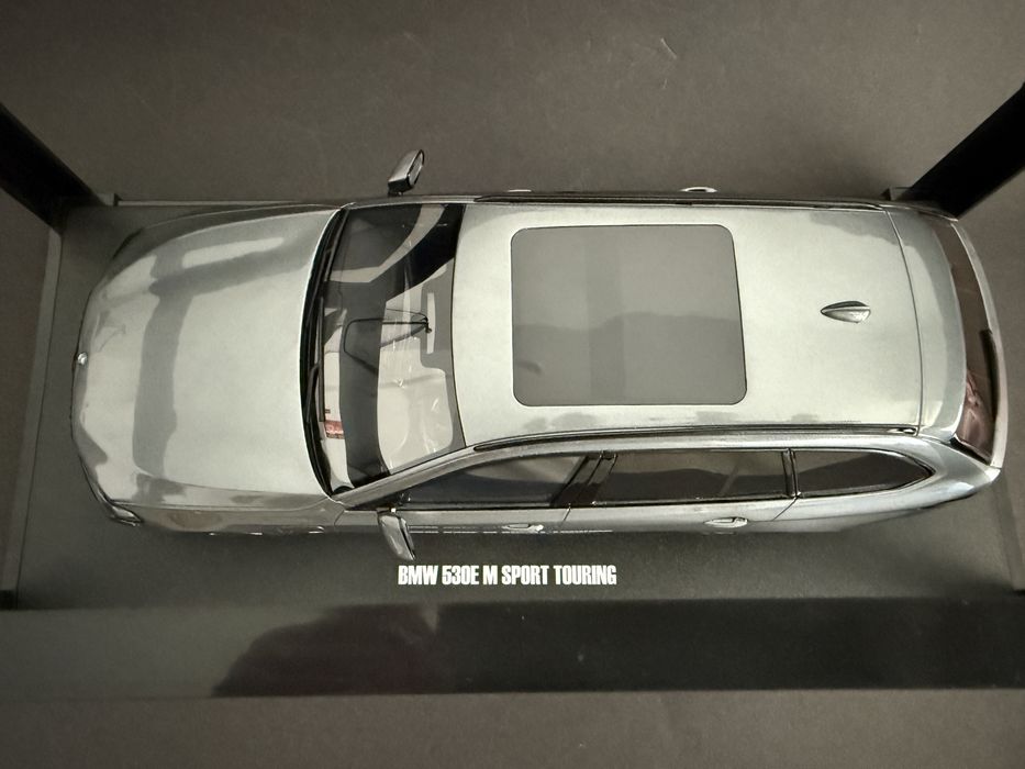 Macheta BMW 530E M Sport Touring 1/18 GT Spirit