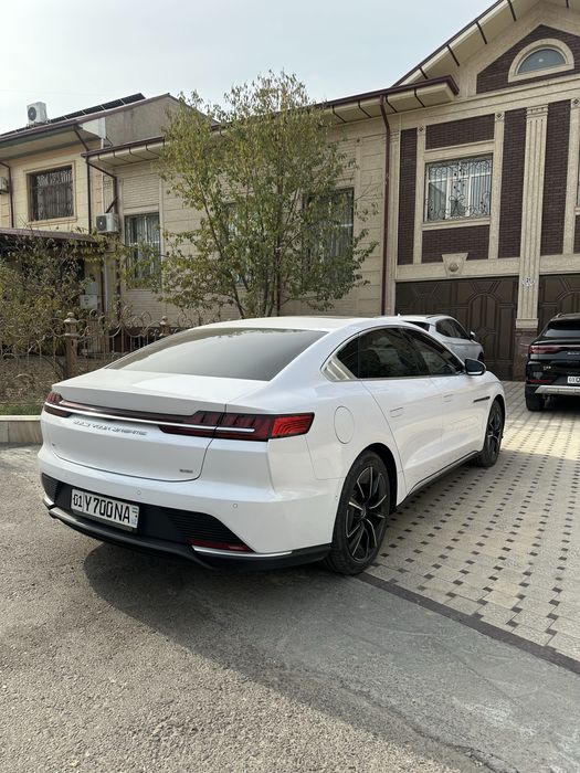 Byd han dual motor 3.9sec