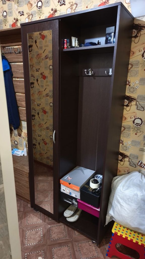 Шкаф для прихожей