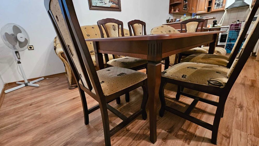 Масивна трапезна маса комплект със 6 стола