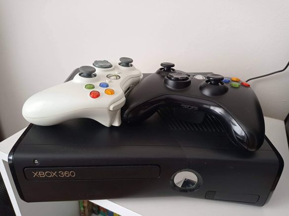 Конзола Xbox 360S 40 игри.