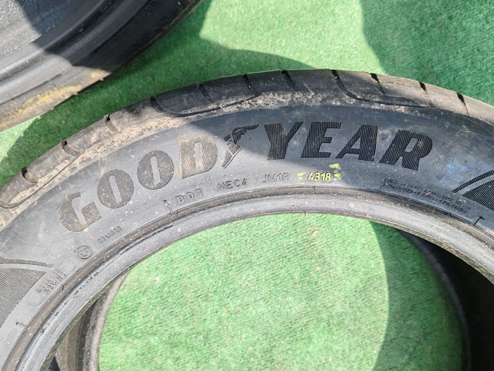 285 45 20 vara Goodyear