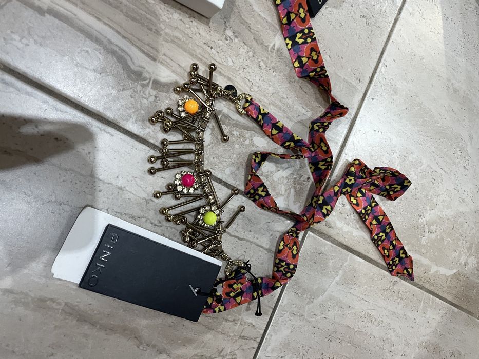 Брошки и колие pInko