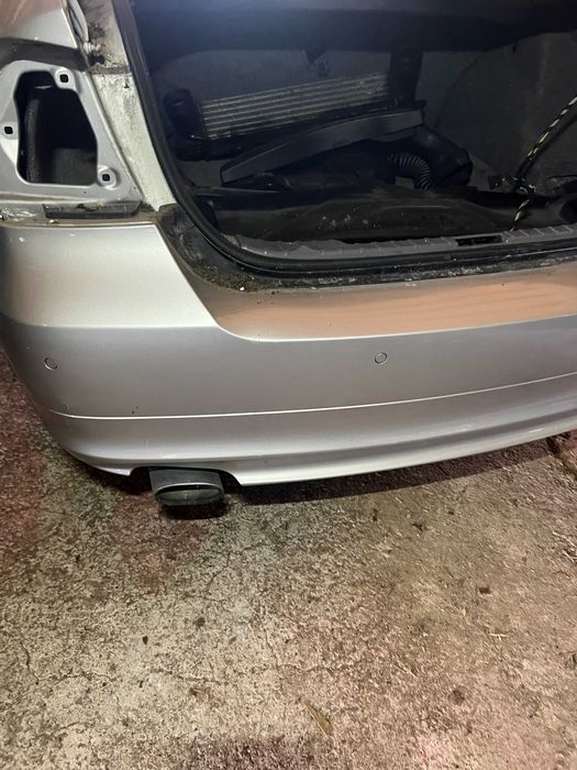 1 Задна броня бмв е90 фейс bmw e90 lci СЪС сензорите (не оригинална)