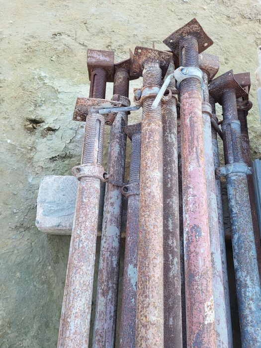 домкраты строительные продаётся