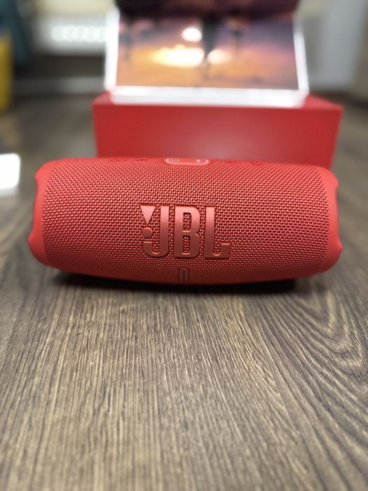 JBL Charge 5