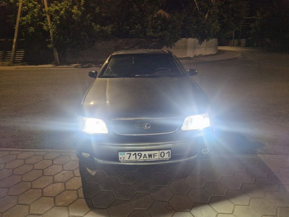 Продам Lexus gs 300