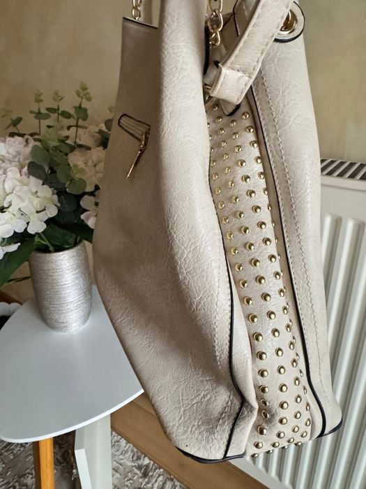 Geanta bej din piele ecologica