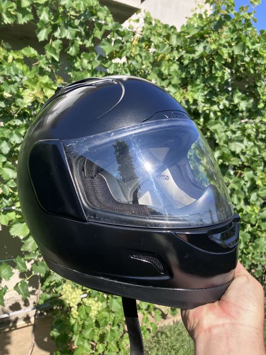 Costum moto cu protecții