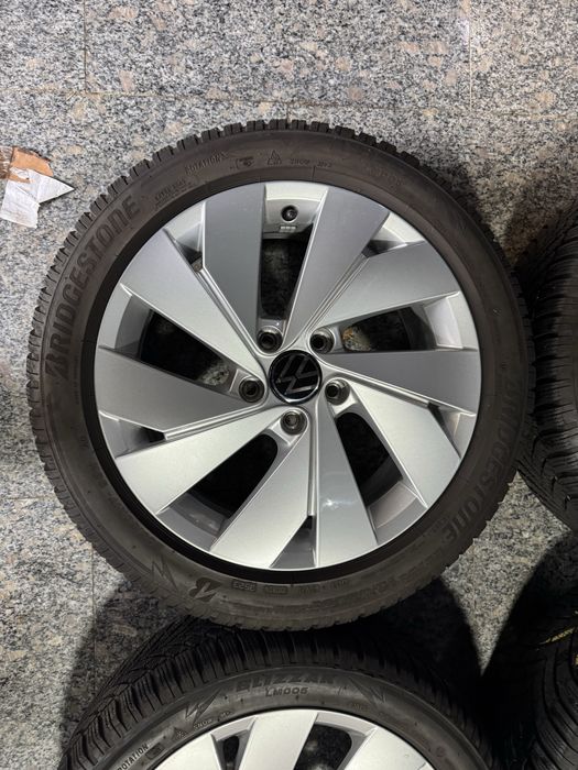 Set 17 Original Vw Golf 8 Anvelope Bridgestone Blizzak LM005 205/50/17